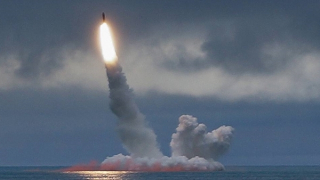 Tàu ngầm hạt nhân Nga nã siêu tên lửa đạn đạo tầm bắn 9.000km