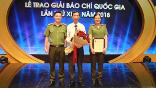 Lão báo Đào Minh Khoa - Lửa yêu nghề cháy mãi