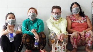 Bắt quả tang 4 “quý bà” trên sòng tứ sắc 700 triệu đồng