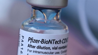 Mỹ cấp phép tiêm vaccine Pfizer cho trẻ 5-11 tuổi