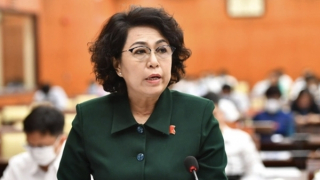 Lô hàng cứu trợ TP Hồ Chí Minh về gần 1 tháng chưa lấy ra được là lỗi do ai?