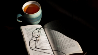 Tại sao đọc sách cũng... nguy hiểm?