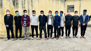 Tổ chức sòng bạc tại nhà riêng để thu tiền "hồ"