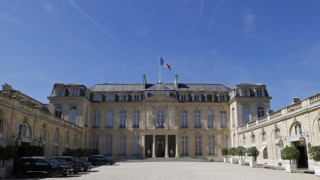 Nữ quân nhân bị đồng nghiệp cưỡng hiếp tại Điện Elysee