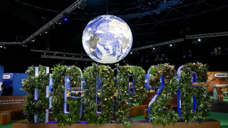 Thỏa thuận lung lay, nhiều giải pháp tranh cãi