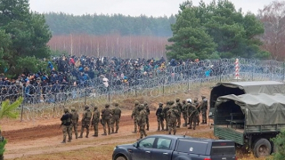 Cơ hội hạ nhiệt cuộc khủng hoảng di cư Belarus - Ba Lan