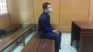 Giả đối tác để lừa đảo chiếm đoạt tiền của công ty