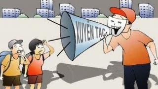 Cuối năm lại diễn trò lố