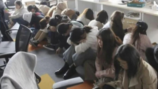 Sinh viên vay nợ - cảnh báo từ bi kịch của các bạn trẻ ở Trung Quốc