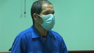 15 năm tù cho người đàn ông dùng bình gas đốt 2 con mình