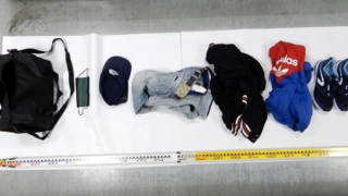 Nghi phạm giết người trốn sang Trung Quốc nhưng mắc kẹt trong khu cách ly