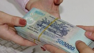 Tìm bị hại của “cán bộ ngân hàng” rởm