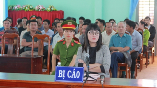 Thi hành án phạt tù bị cáo Huỳnh Thục Vy phạm tội “xúc phạm Quốc kỳ”