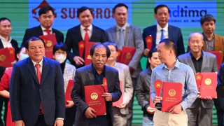 Không có gì diệu kỳ hơn cho đứa trẻ là những cuốn sách!