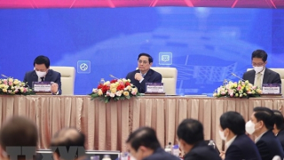 Thủ tướng dự Diễn đàn cấp cao thường niên lần thứ 3 về Công nghiệp 4.0