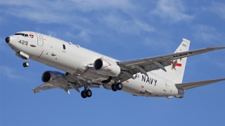 Máy bay Mỹ bị tiêm kích Nga săn đuổi trên Biển Đen