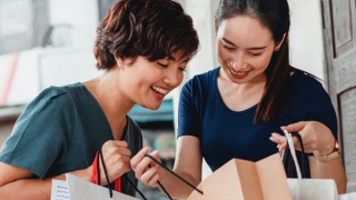 Giảm sốc líp ba ga, quẹo lựa bà con ơi!