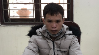 Bắt quả tang đối tượng mua bán 4 bánh heroin