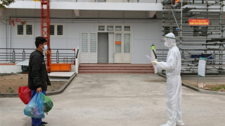 Đề nghị Ninh Bình thu hồi văn bản yêu cầu người về từ Hà Nội phải cách ly