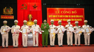 Công an tỉnh Thái Nguyên: Công bố Quyết định về tổ chức và công tác cán bộ