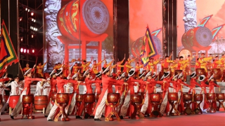 Đoàn Nghệ thuật Trống hội của Học viện CSND biểu diễn tại Ngày Quốc gia Việt Nam ở Dubai