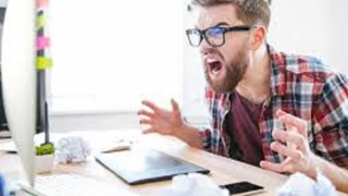 Đói quá, hoá giận