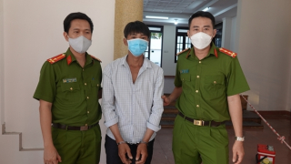 Dùng cưa máy tấn công người khác