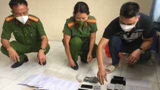 Bắt 11 đối tượng ghi đề, cá độ bóng đá và cho vay lãi nặng