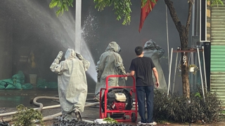 Sơ tán hàng trăm người vì rò rỉ khí gas ở cơ sở sản xuất nước đá