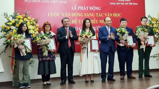 Văn học cần người trẻ dấn thân để bước ra thế giới