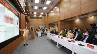 Phó Thủ tướng Thường trực Phạm Bình Minh làm việc với Cục CSGT