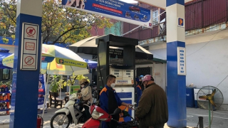 Xăng dầu tiếp tục tăng giá