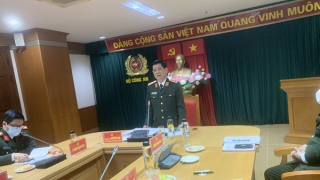 Thức cho dân ngủ ngon, gác cho dân vui chơi