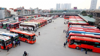 Lượng khách tại các bến xe tăng 300%