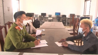 Bắt đối tượng dùng xăng đốt người yêu