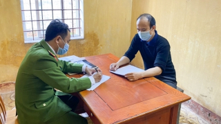 Bị bắt vì gửi thư nặc danh, sim rác bôi nhọ lãnh đạo