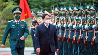 Thủ tướng chúc Tết quân dân Trường Sa, kiểm tra công tác sẵn sàng chiến đấu của Quân chủng Phòng không – Không quân