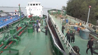 Đề nghị truy tố 74 bị can về tội buôn lậu và nhận hối lộ