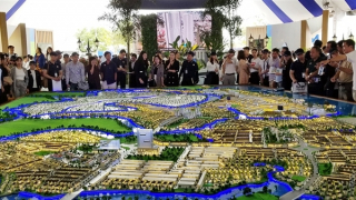 Chung cư giá rẻ vắng bóng, nhà đất tiếp tục “nóng”