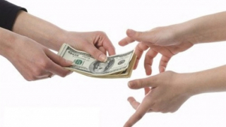 Chủ tịch HĐQT chi tiền giải cứu nhân viên