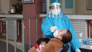 “Loạn” giá test COVID-19