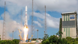 Tên lửa Nga "bắn" 34 vệ tinh của Anh lên quỹ đạo