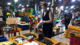 Phát triển chợ truyền thống hướng đến mục tiêu thích ứng với dịch COVID-19 và chuyển đổi số