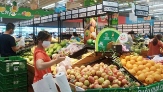 Nhiều hệ thống bán lẻ đã giảm thuế VAT