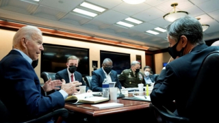 Ngoại trưởng G7 và EU họp khẩn, kêu gọi Nga giảm leo thang căng thẳng