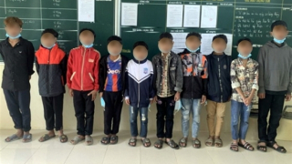 Xác định 10 học sinh ném đá vỡ kính tàu SE7