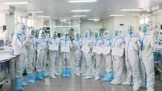 Tri ân những "Chiến sĩ áo trắng"