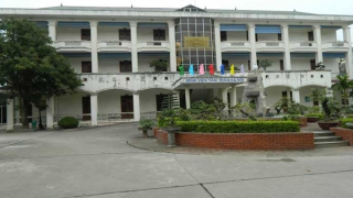 Khóa tay đối tượng đâm trọng thương bảo vệ bệnh viện