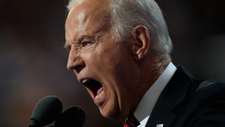 Tổng thống Mỹ tuyên bố bắt Nga phải "trả giá"