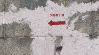 Cán bộ ngoại giao Việt Nam tại Ukraine xuống hầm trú ẩn